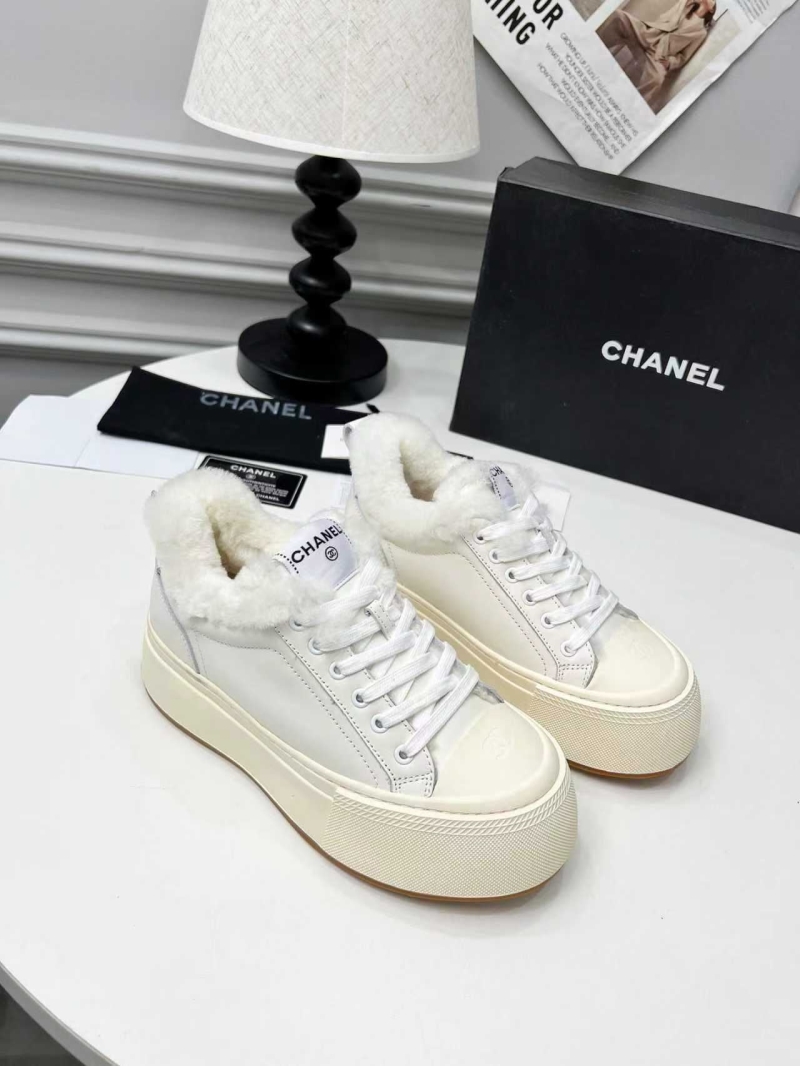 Ch**el sport shoes